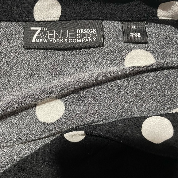 7th Avenue Black and White Polka Dot Blouse - Picture 4 of 4